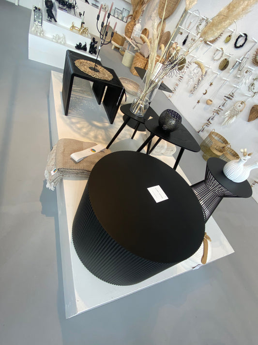 Showroom Beistelltische von...