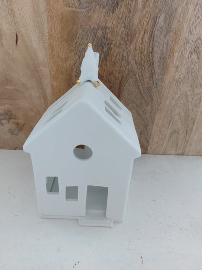 Räder warten auf Rudolfshaus (Haus mit Weihnachtsmann auf dem Dach)