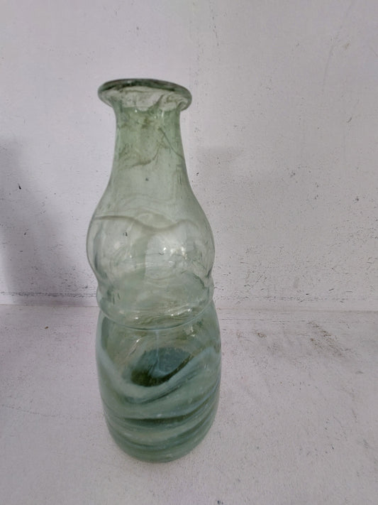 Madam Stoltz groen vaasje