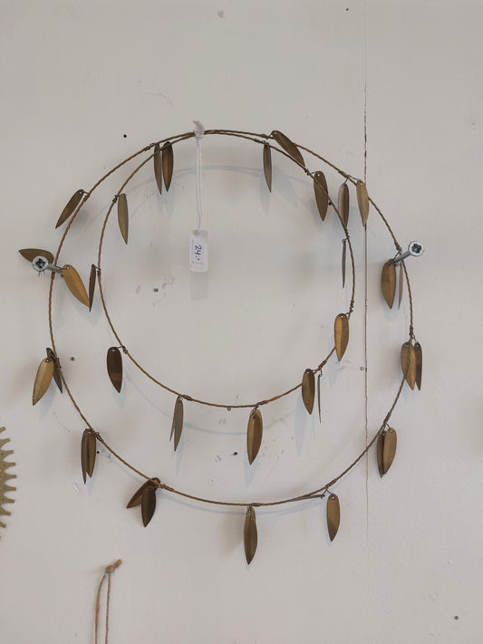 Madam Stoltz dubbele blaadjes hanger