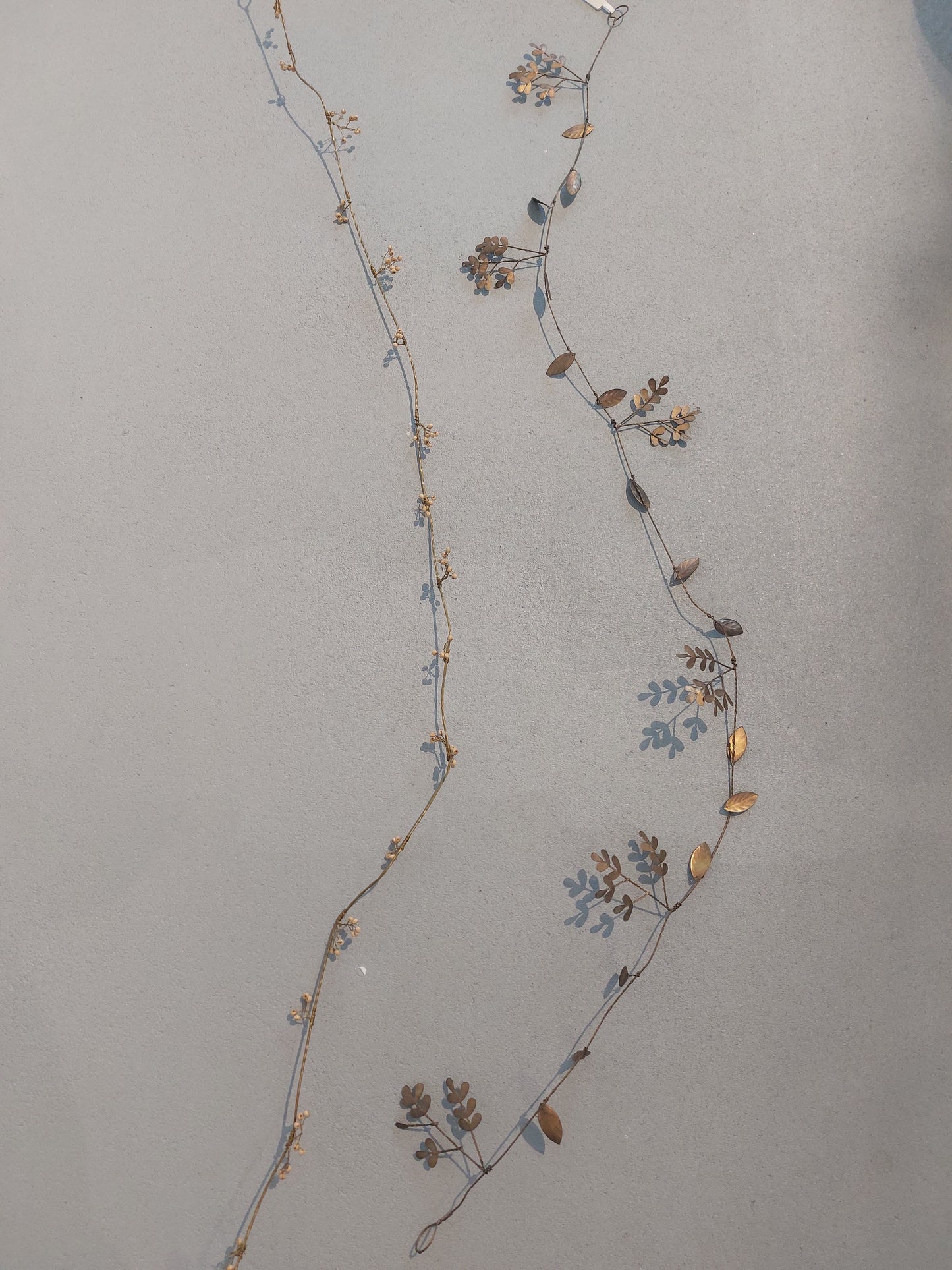 Madam Stoltz slinger/krans met blaadjes